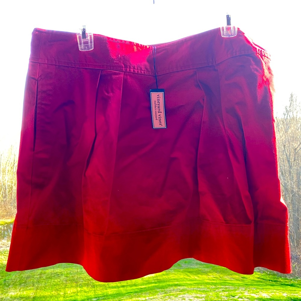 Vineyard Vines NWT Nantucket Red ladies skirt size 12
